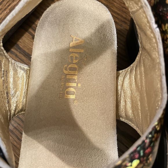 Alegria By PG Lite Sandals Womens 41 Morgyn Strappy Gold Flowery - Picture 11 of 11